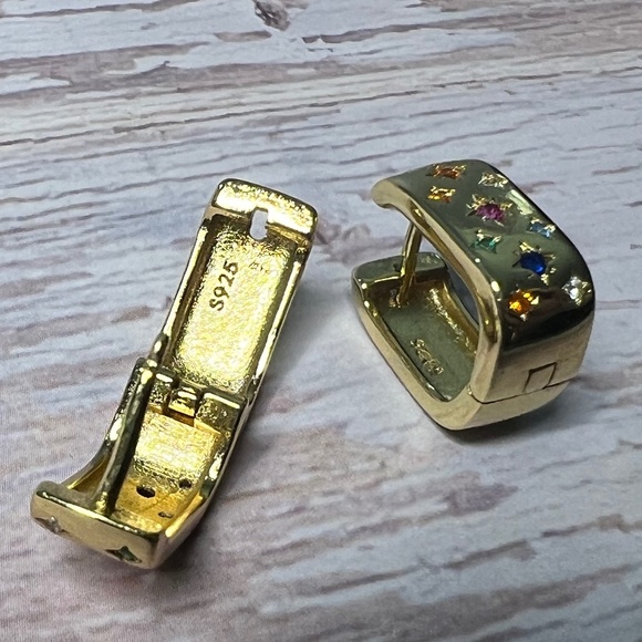 Colorful Starburst Cuff Earrings - Picture 6 of 6